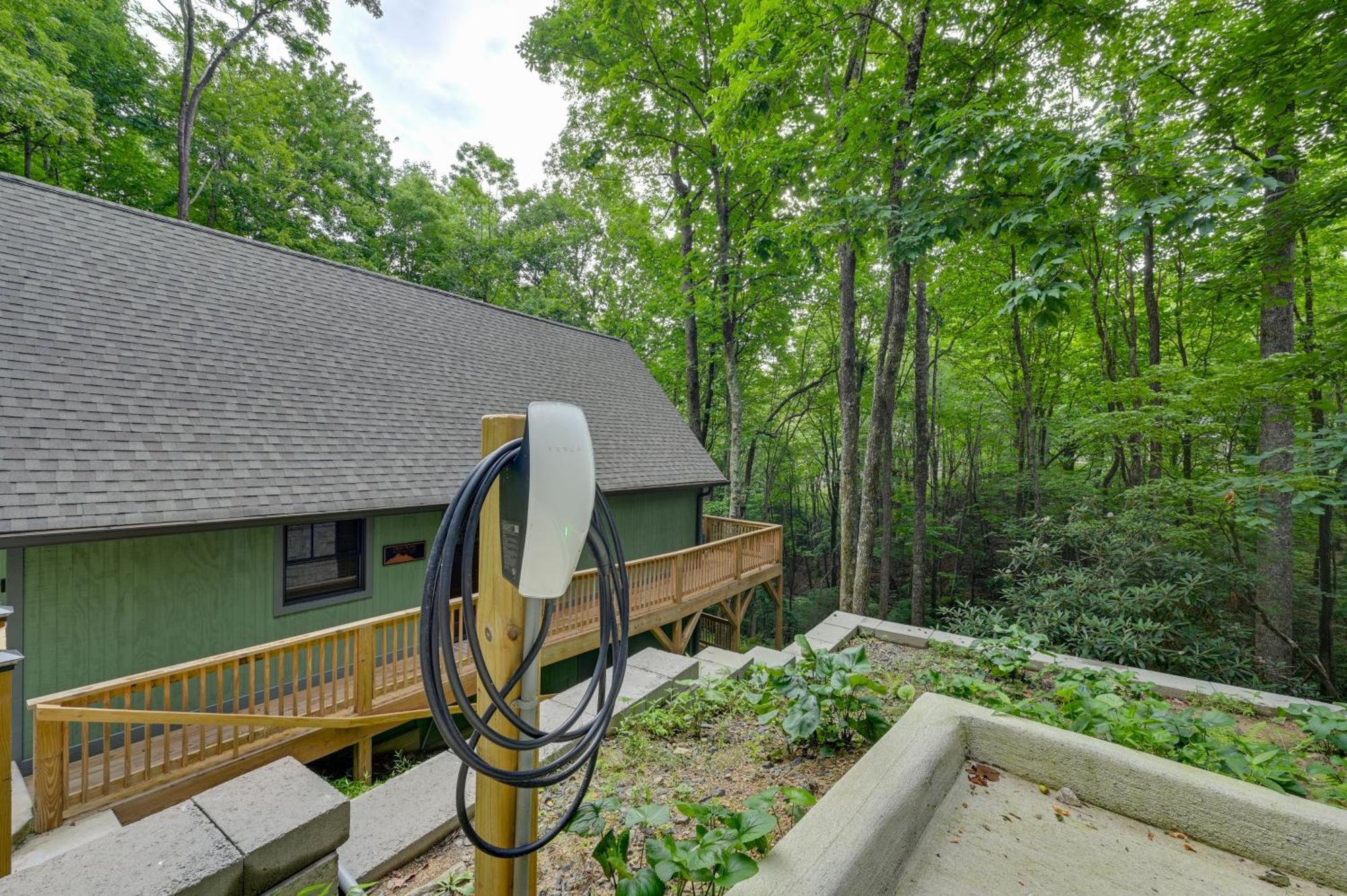 Villa Peaceful Brevard Mountain Cabin Hike, Golf And Swim Exterior foto