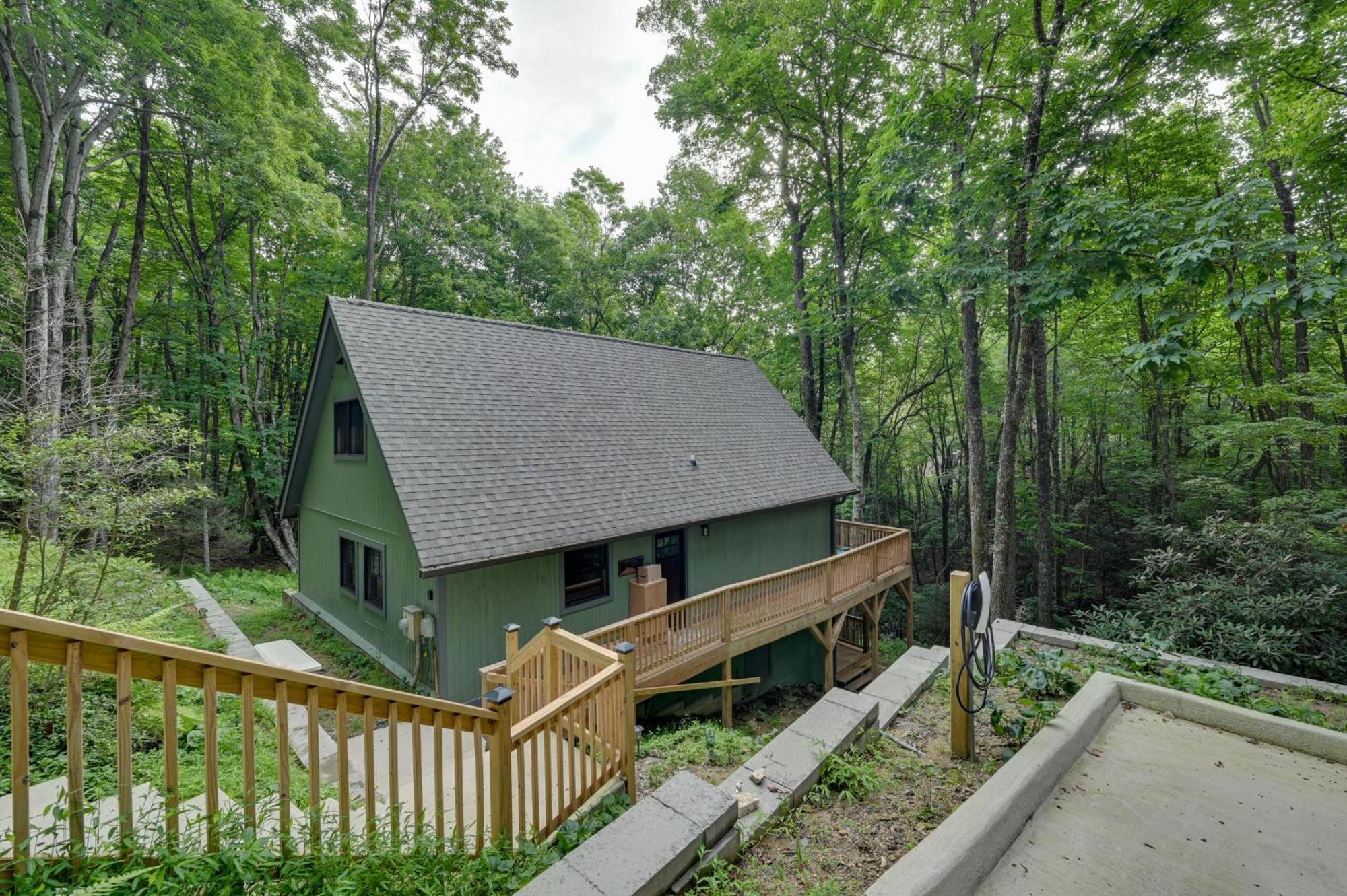 Villa Peaceful Brevard Mountain Cabin Hike, Golf And Swim Exterior foto